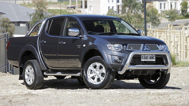 Mitsubishi Triton wreckers 